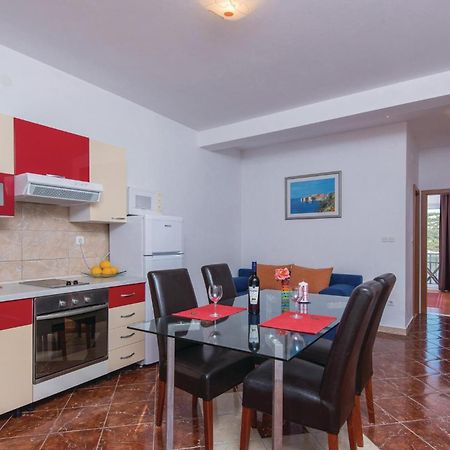 Gorgeous Apartment In Dubrava With Kitchen מראה חיצוני תמונה